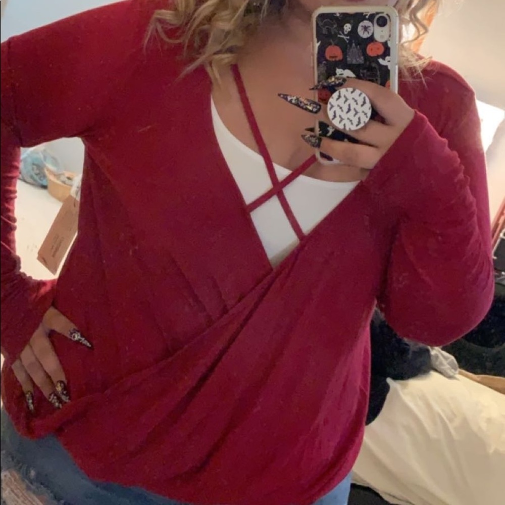 Cross front plunge top